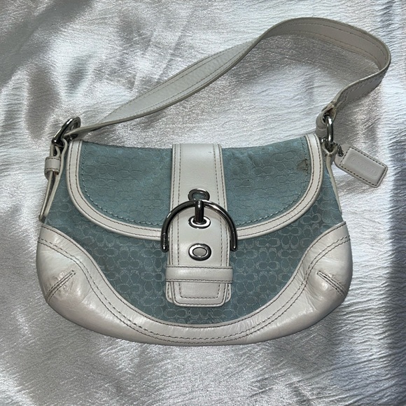 COACH soho signature light blue and white bag + free angel keychain + extra bag - Picture 3 of 11
